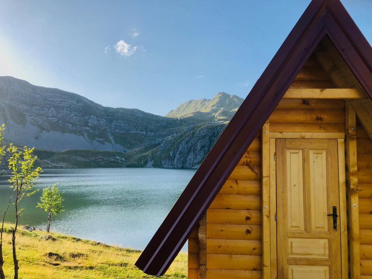 Kapetanovo Jezero Bungalov Bed and Breakfast Podgorica Exterior foto