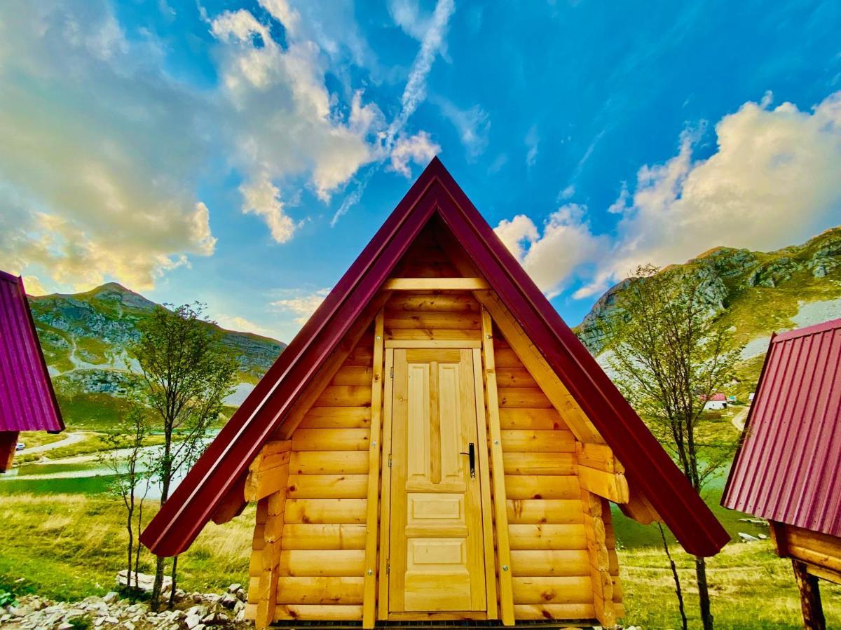 Kapetanovo Jezero Bungalov Bed and Breakfast Podgorica Exterior foto